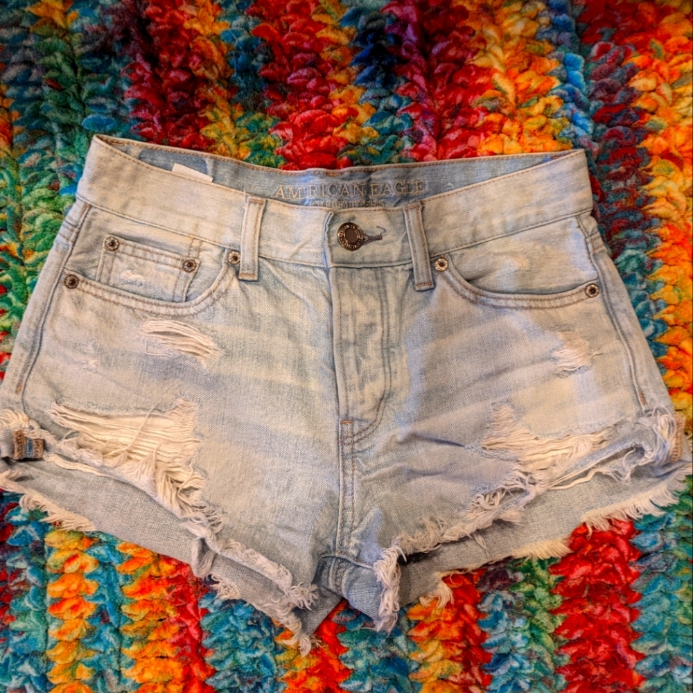 American eagle mid rise shorts